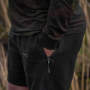 Short Avid Carp Distortion Black Jogger