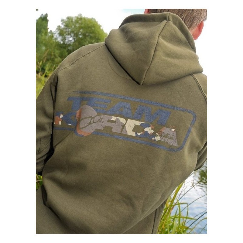 Sweat Korda Team Korda Hoodie Olive-Vêtements-Carptour